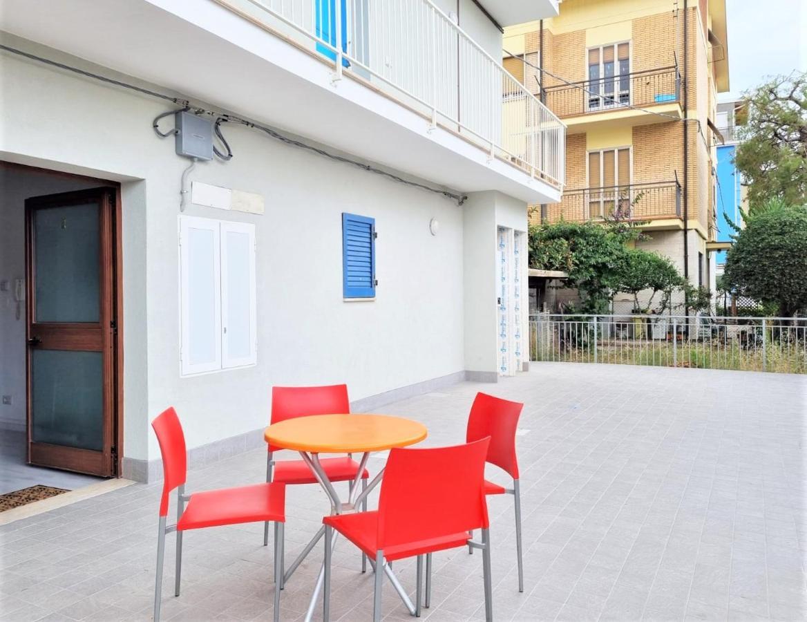 Appartamenti Smeraldo Lido di Fermo Luaran gambar